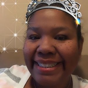 Meet your Posher, Selena